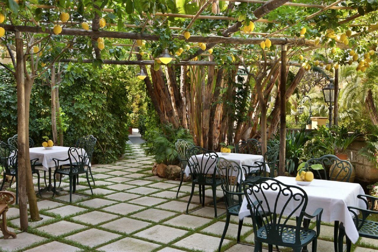 Grand Hotel La Favorita Sorrento Exterior photo The Lemon Terrace
