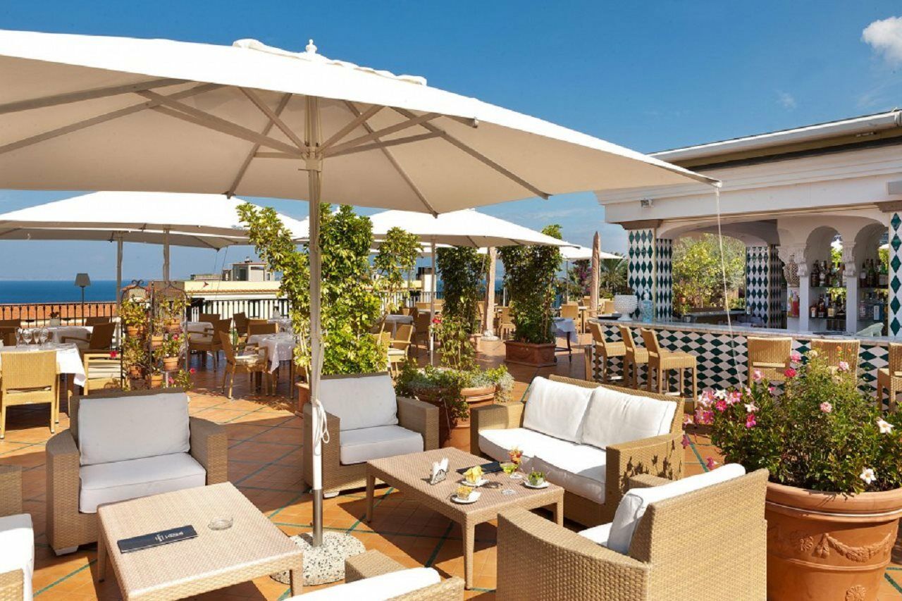 Grand Hotel La Favorita Sorrento Exterior photo The Sky Bar